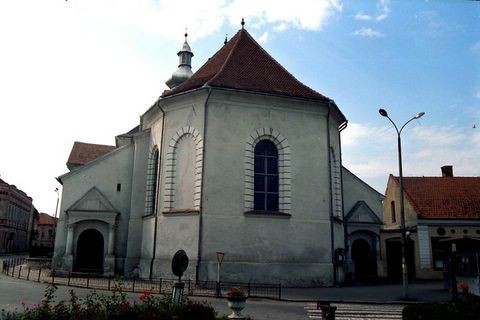 A kézdivásárhelyi református templom (forrás: erfatur.com)