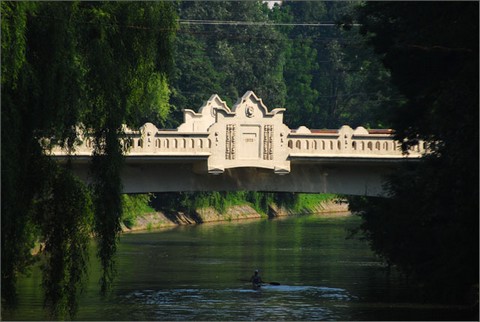 A temesvári Ligeti-híd - nemsokára látványos díszkiválításban is meg lehet csodálni