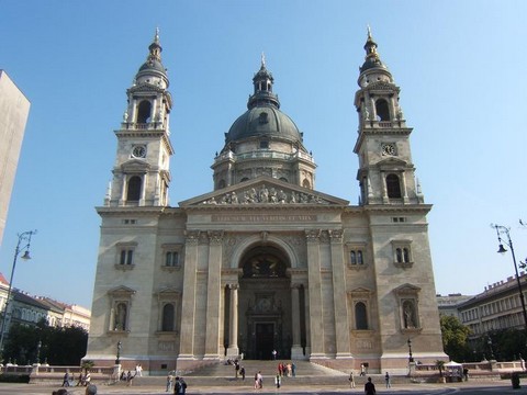 A Szent István Bazilika Budapest belvárosában - itt kerül sor vasárnap az emlékmisére