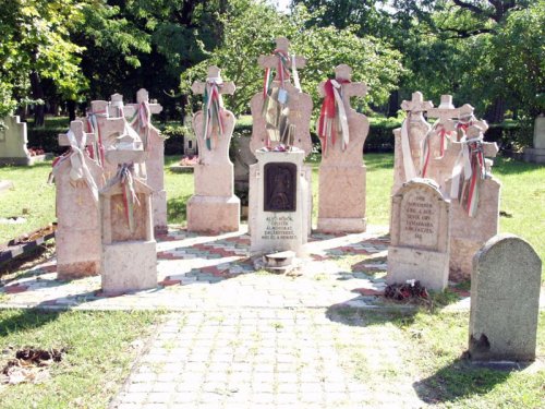 emlékmű a Kerepesi temető 21-es parcellájánál