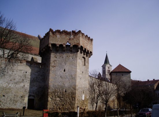 a nagyenyedi vár (fotó: Kolumbán Zoltán, panoramio.com)