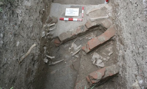 ásatás a váradhegyfoki kolostor helyén
