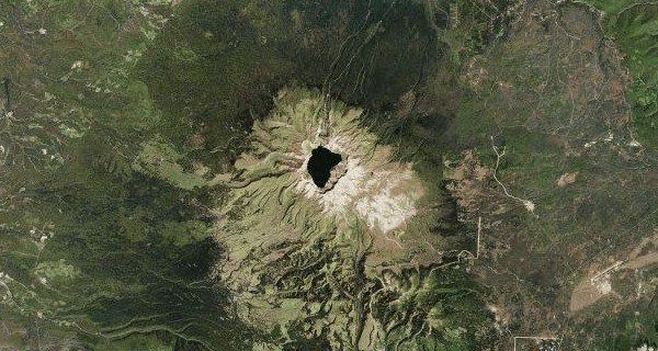 Krátertó a Csangbajon