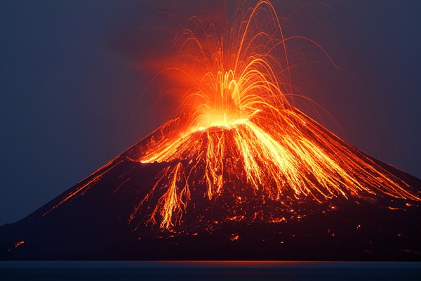 Képtalálatok a következőre: vulkán